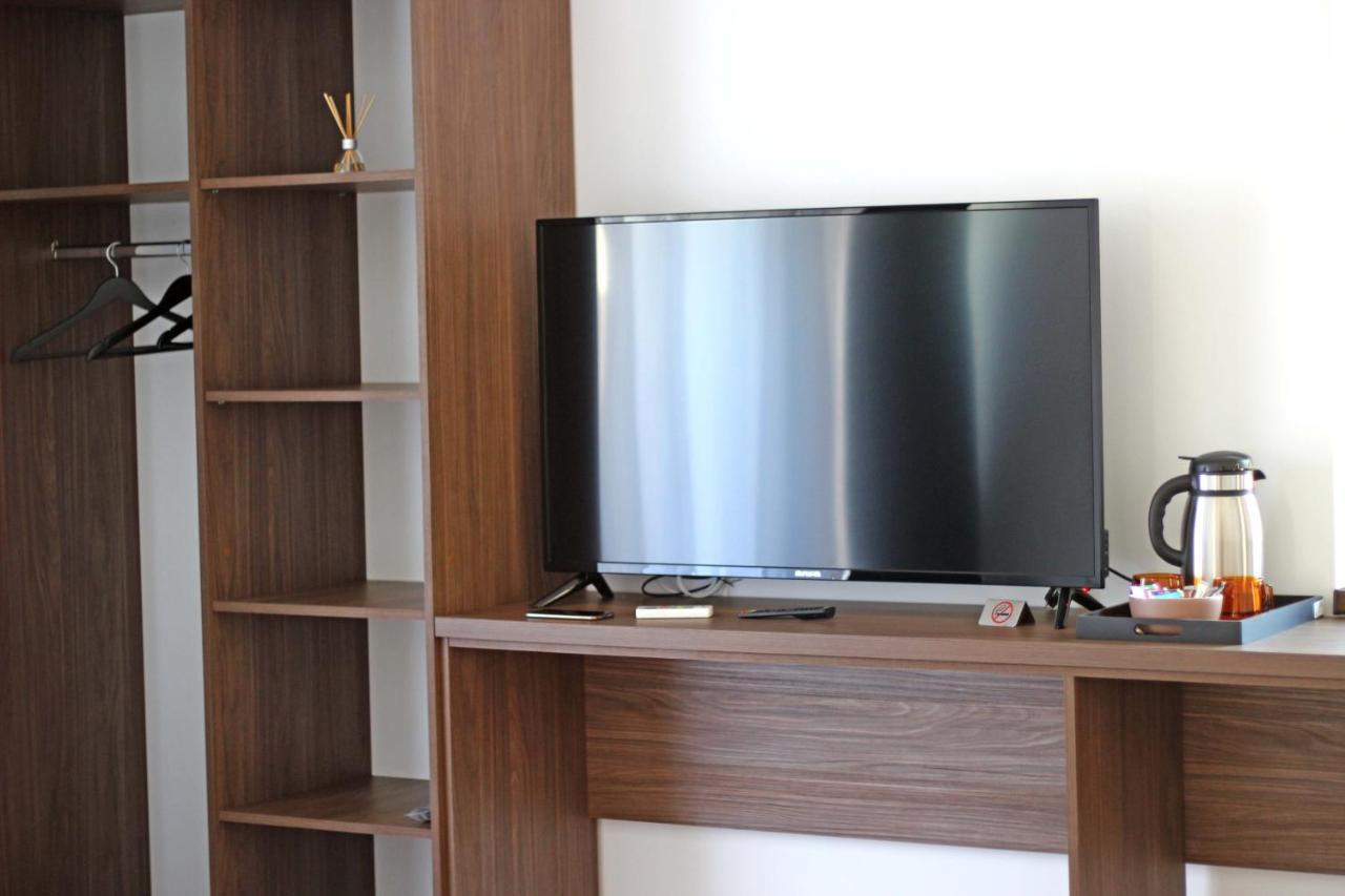 Pensiunea Casa Iorgovanul Urseni Mosnita Noua Exteriör bild